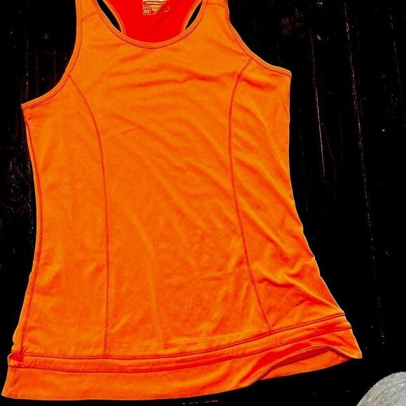 GUC-LAYER 8 TANK - Picture 2 of 8